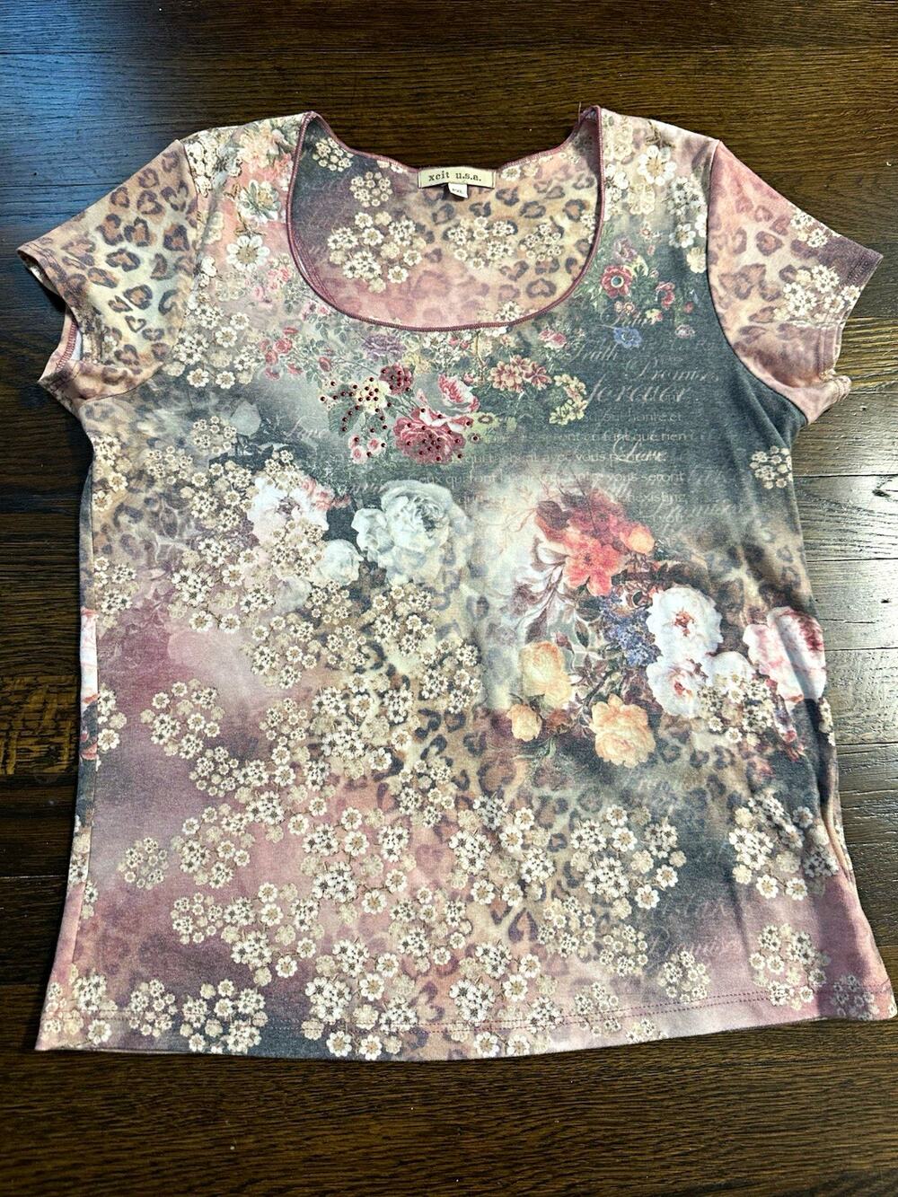 Xcit U.S.A. Petite PXL Y2K Floral Scoop Neck Short Sleeve Tee Rhinestone